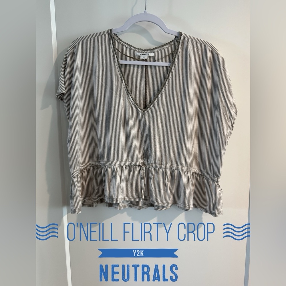 QL78 O’neill Flirty Peplum Crop